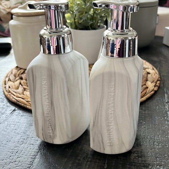 Bath & Body Works Bath Nwot Bath And Body Works White Marble